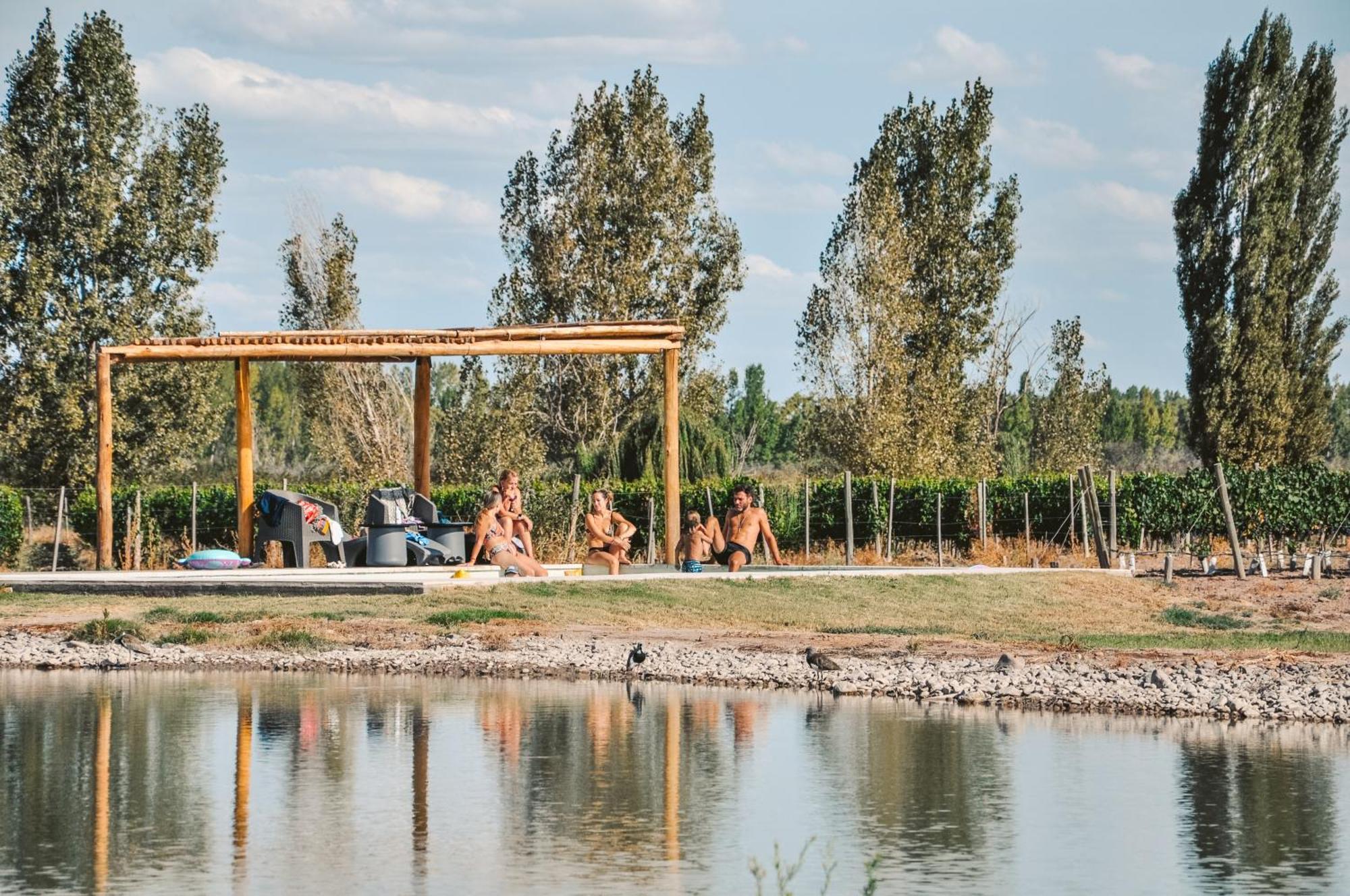 Dobe Lodge Vista Flores المظهر الخارجي الصورة